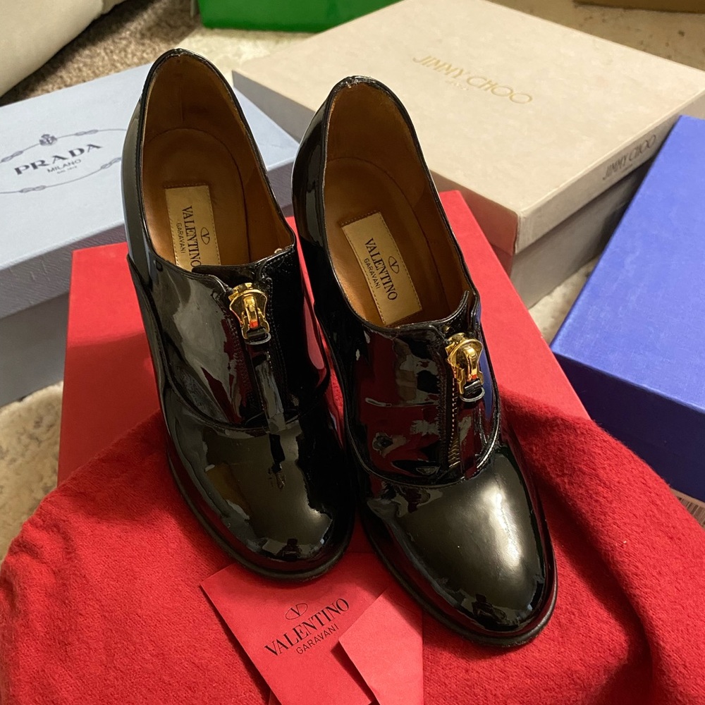 Valentino classic limited edition pupm heels